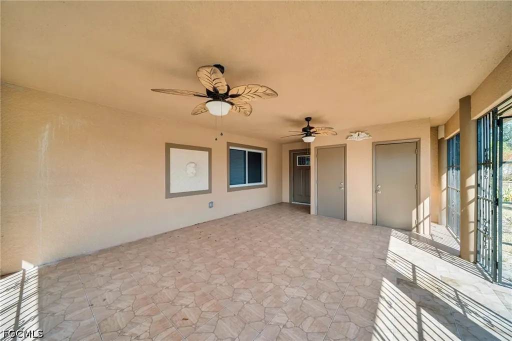 15 Willow Street Lehigh Acres FL 33936