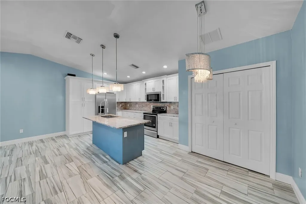 15 Willow Street Lehigh Acres FL 33936