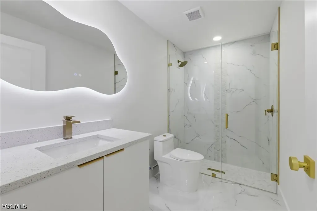 2201 NE 10th Place Cape Coral FL 33909