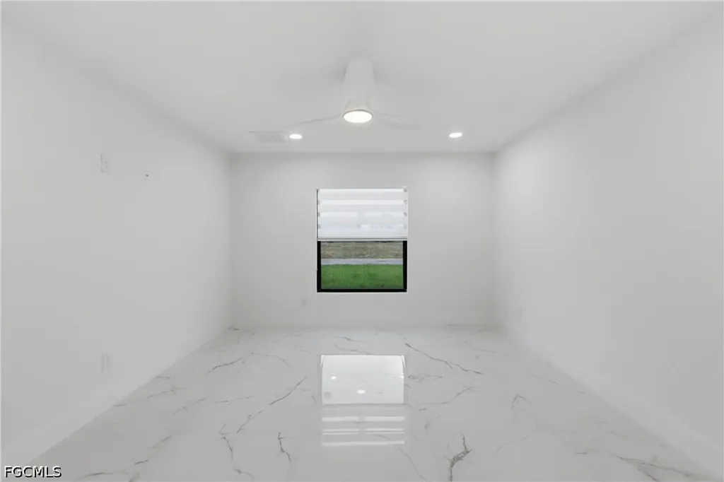 2201 NE 10th Place Cape Coral FL 33909