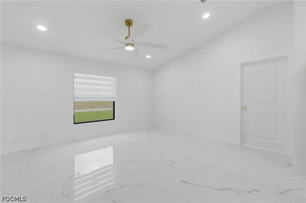 2201 NE 10th Place Cape Coral FL 33909