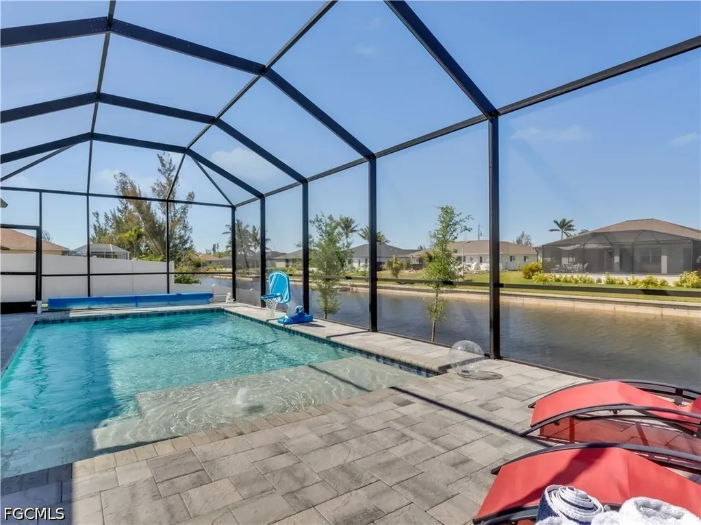 325 SW 21st Lane Cape Coral FL 33991