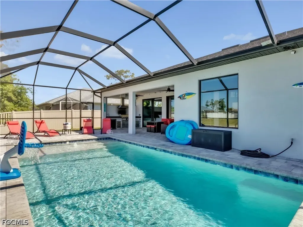 325 SW 21st Lane Cape Coral FL 33991
