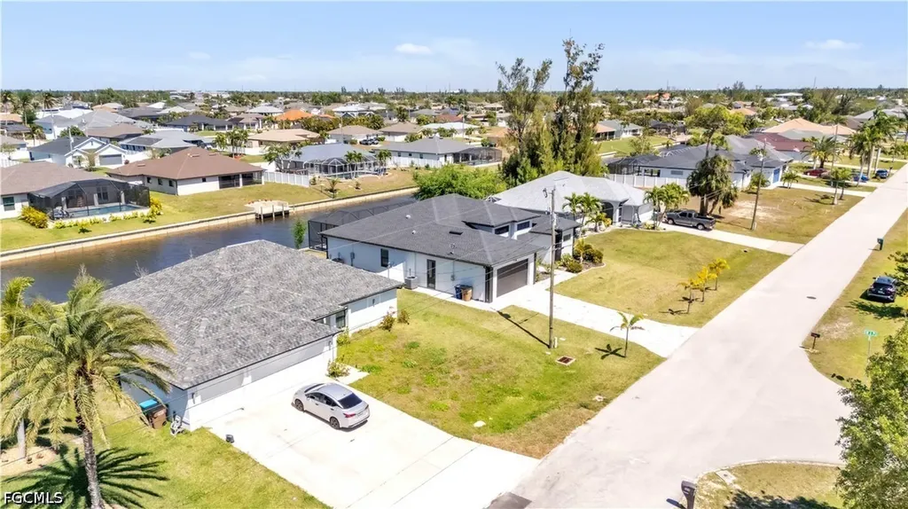 325 SW 21st Lane Cape Coral FL 33991