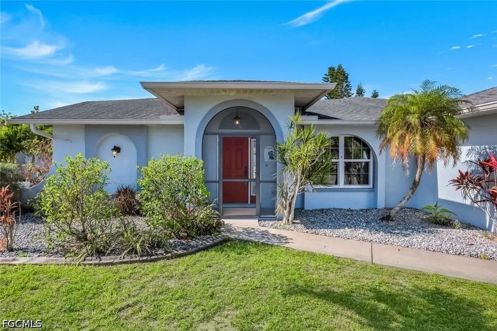 322 SE 17th Street Cape Coral FL 33990
