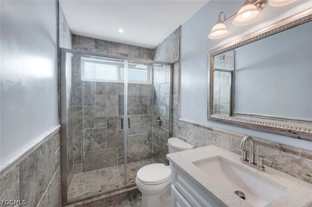 322 SE 17th Street Cape Coral FL 33990
