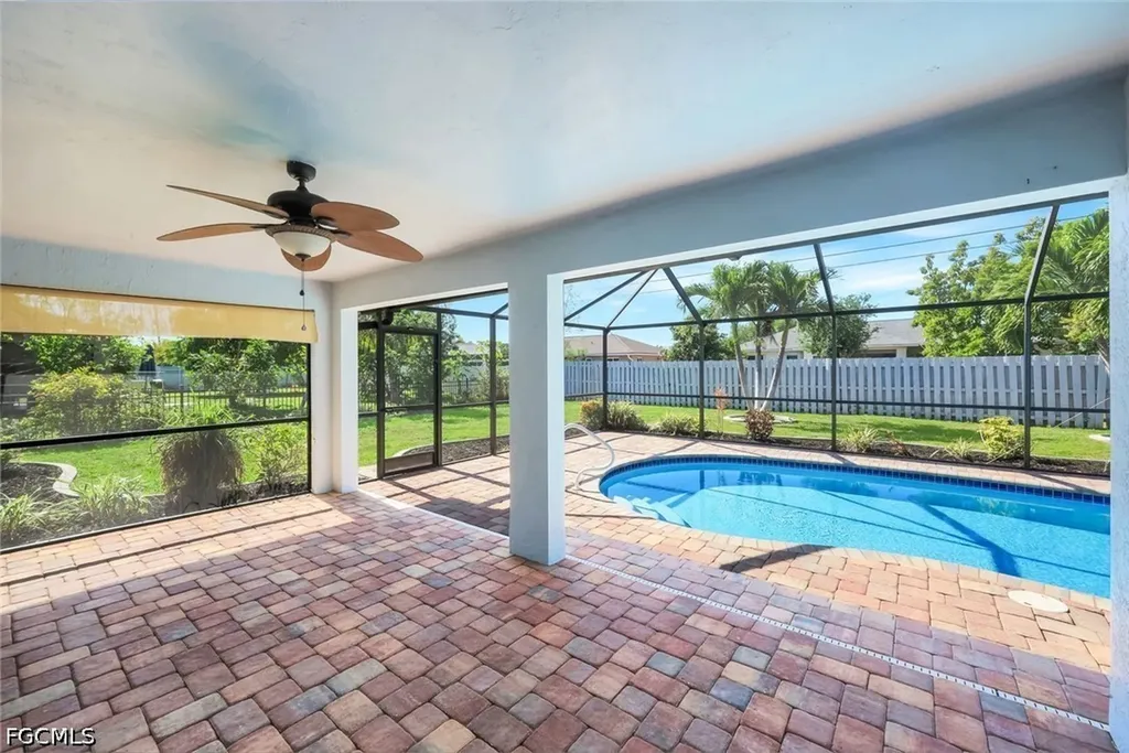 322 SE 17th Street Cape Coral FL 33990