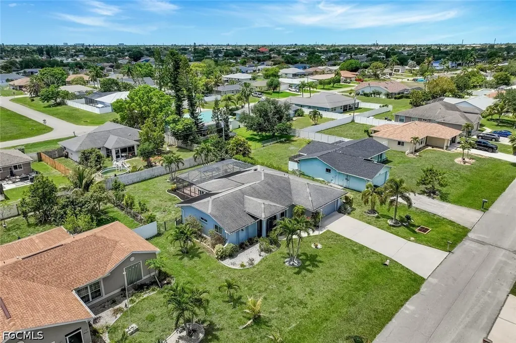 322 SE 17th Street Cape Coral FL 33990