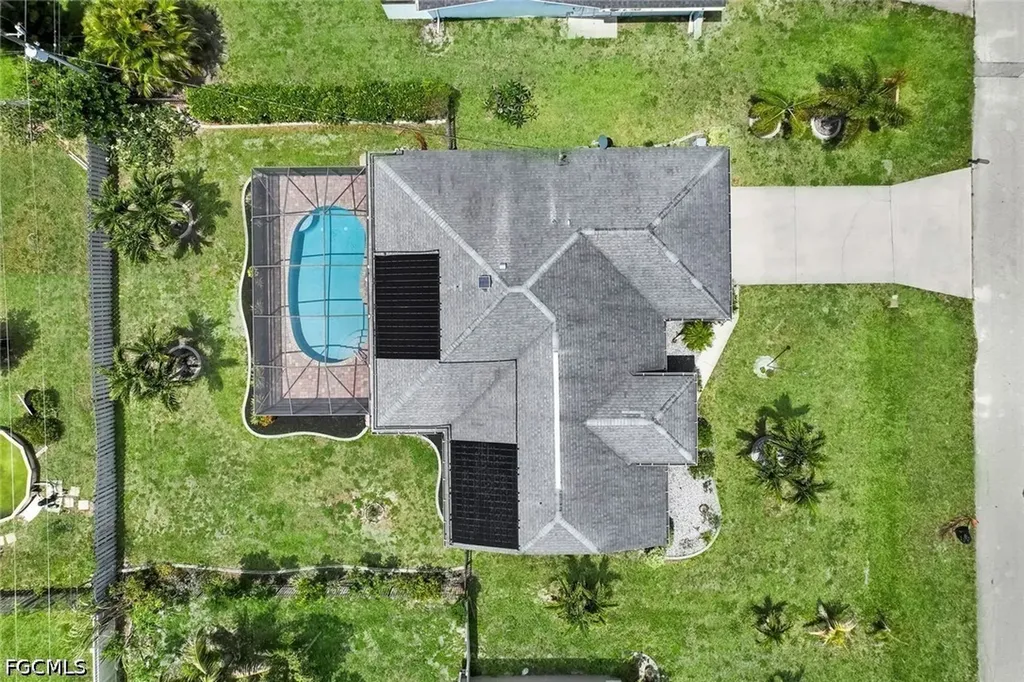 322 SE 17th Street Cape Coral FL 33990