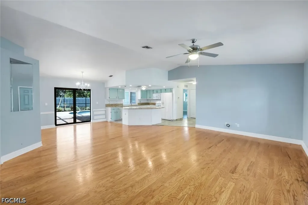 322 SE 17th Street Cape Coral FL 33990