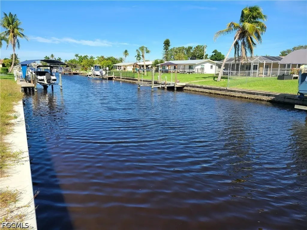 5275 Tiffany Court Cape Coral FL 33904
