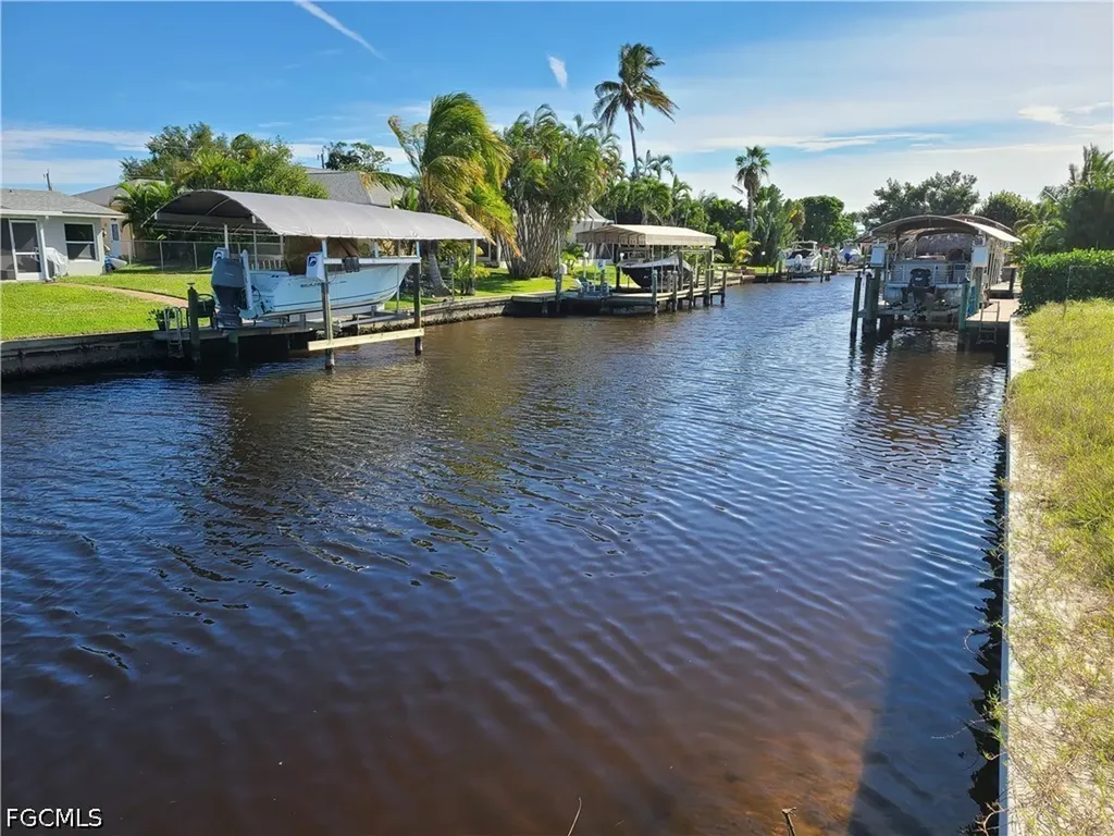 5275 Tiffany Court Cape Coral FL 33904