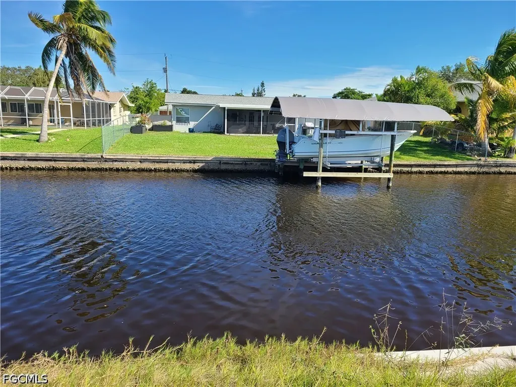 5275 Tiffany Court Cape Coral FL 33904