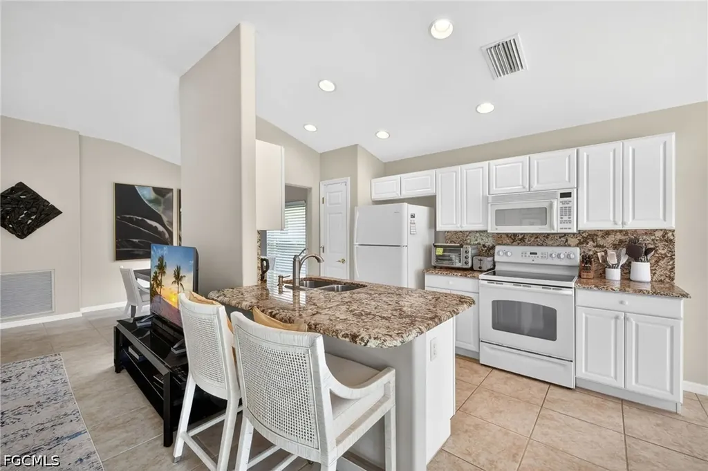 10082 Oakhurst Way Fort Myers FL 33913