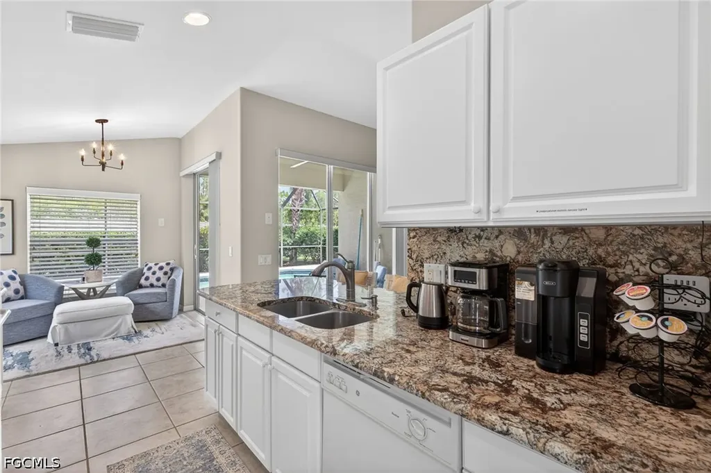 10082 Oakhurst Way Fort Myers FL 33913