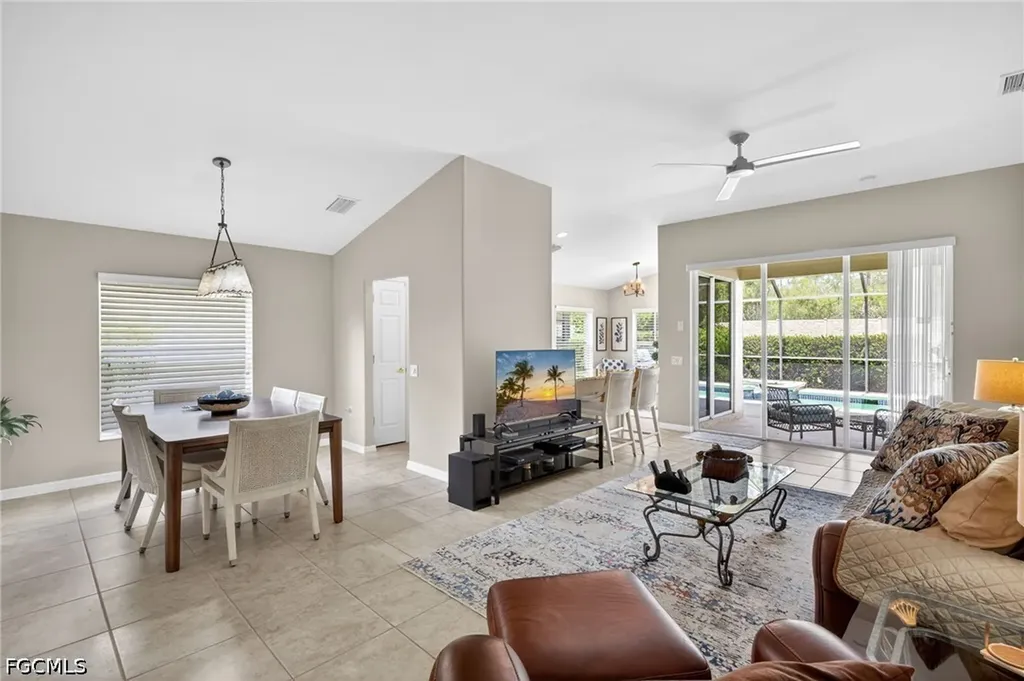 10082 Oakhurst Way Fort Myers FL 33913
