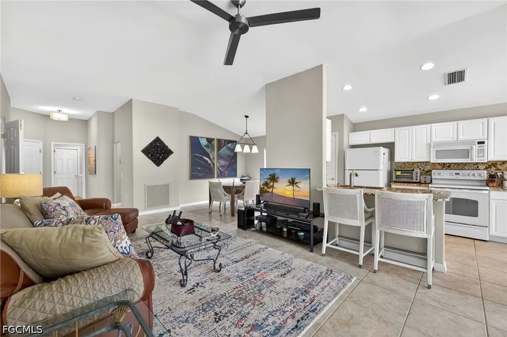 10082 Oakhurst Way Fort Myers FL 33913