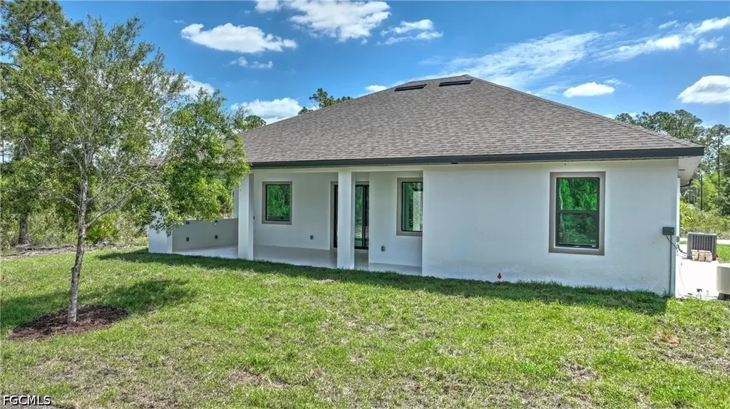 1019 Henry Avenue Lehigh Acres FL 33972