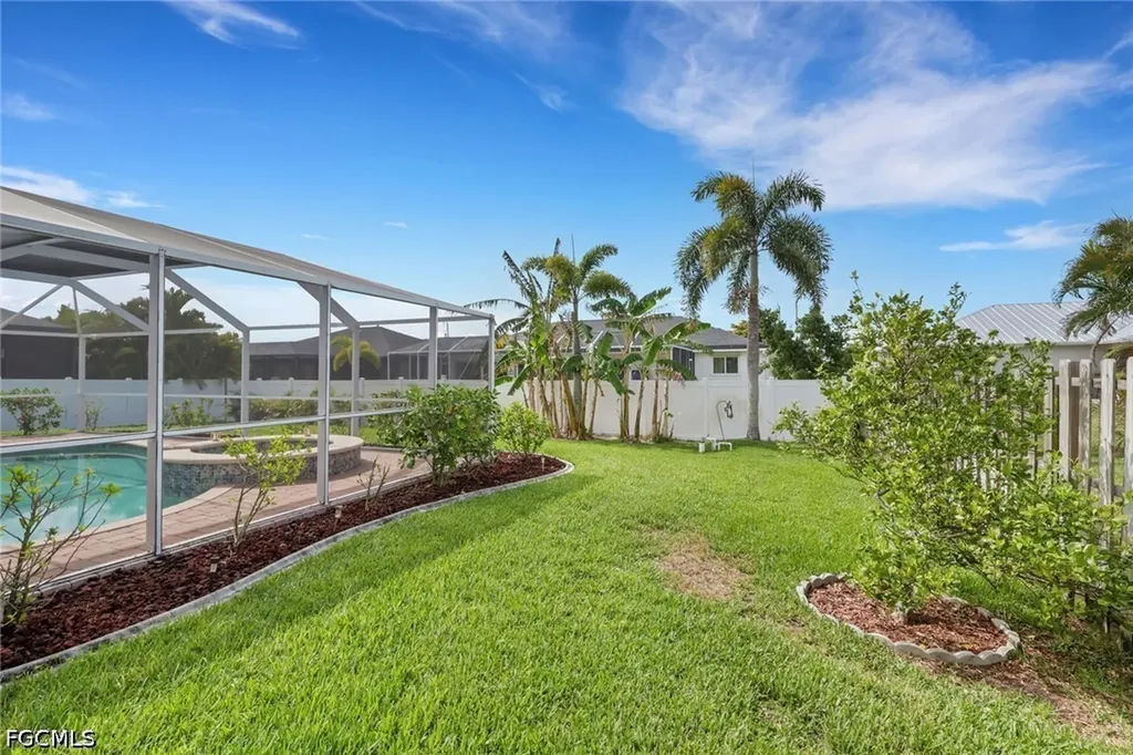 2302 SW 27th Terrace Cape Coral FL 33914