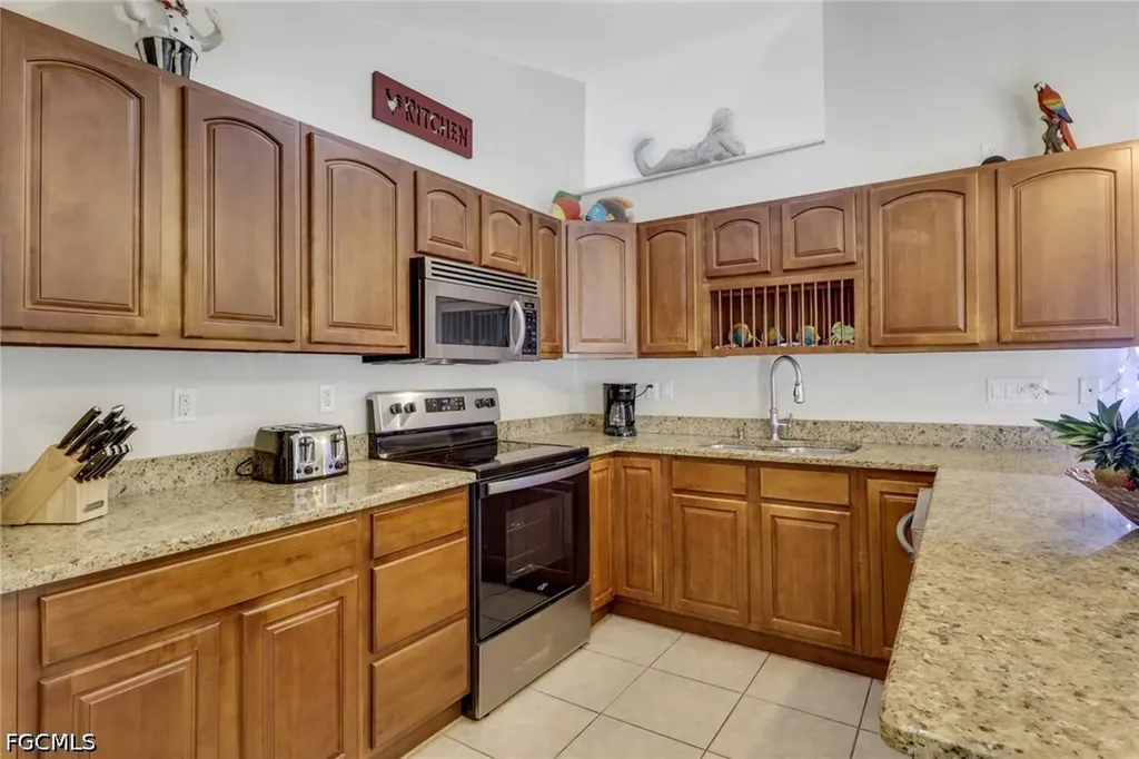 2302 SW 27th Terrace Cape Coral FL 33914