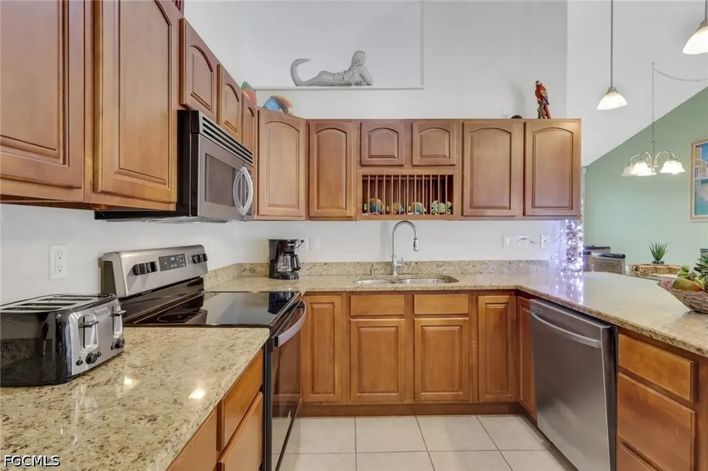 2302 SW 27th Terrace Cape Coral FL 33914