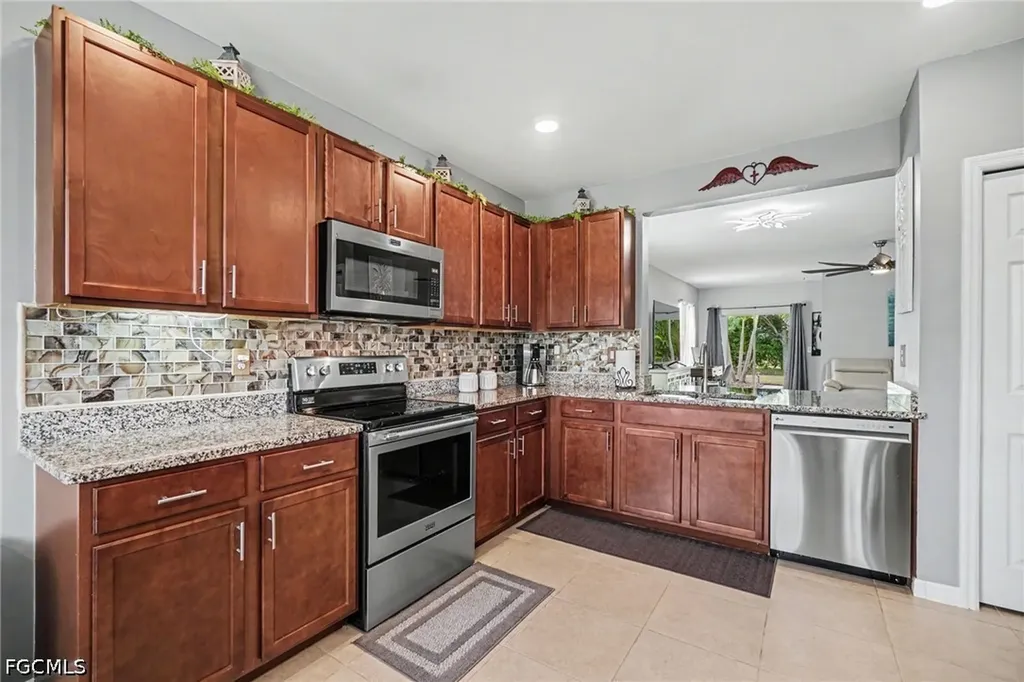 2132 Pigeon Plum Way North Fort Myers FL 33917