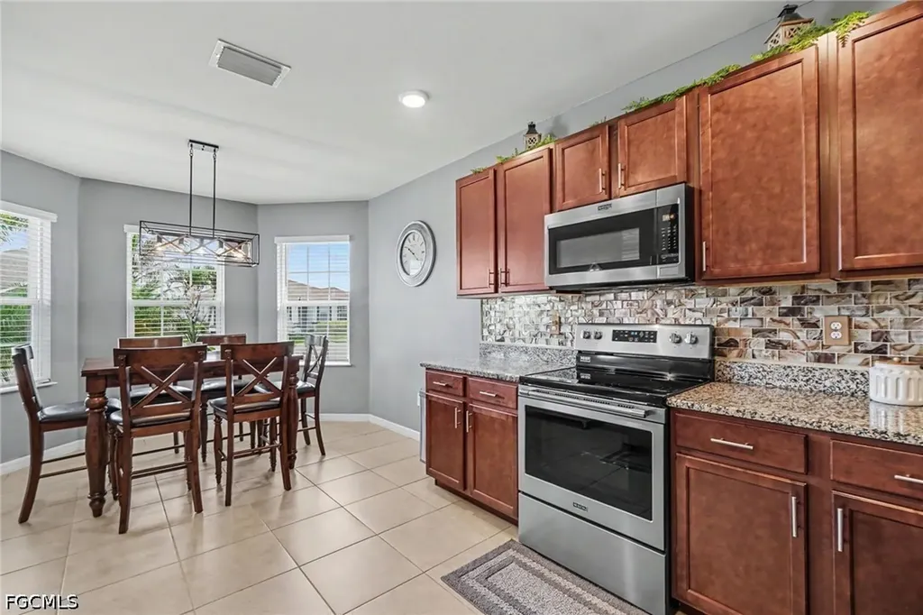 2132 Pigeon Plum Way North Fort Myers FL 33917
