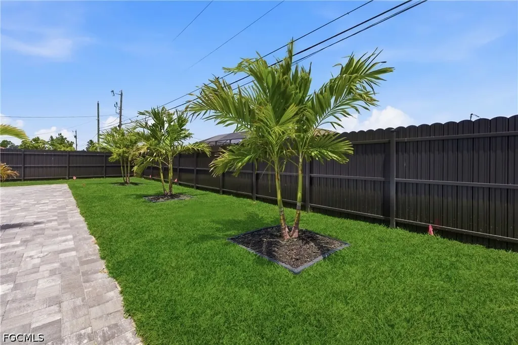 3303 SW 12th Avenue Cape Coral FL 33914