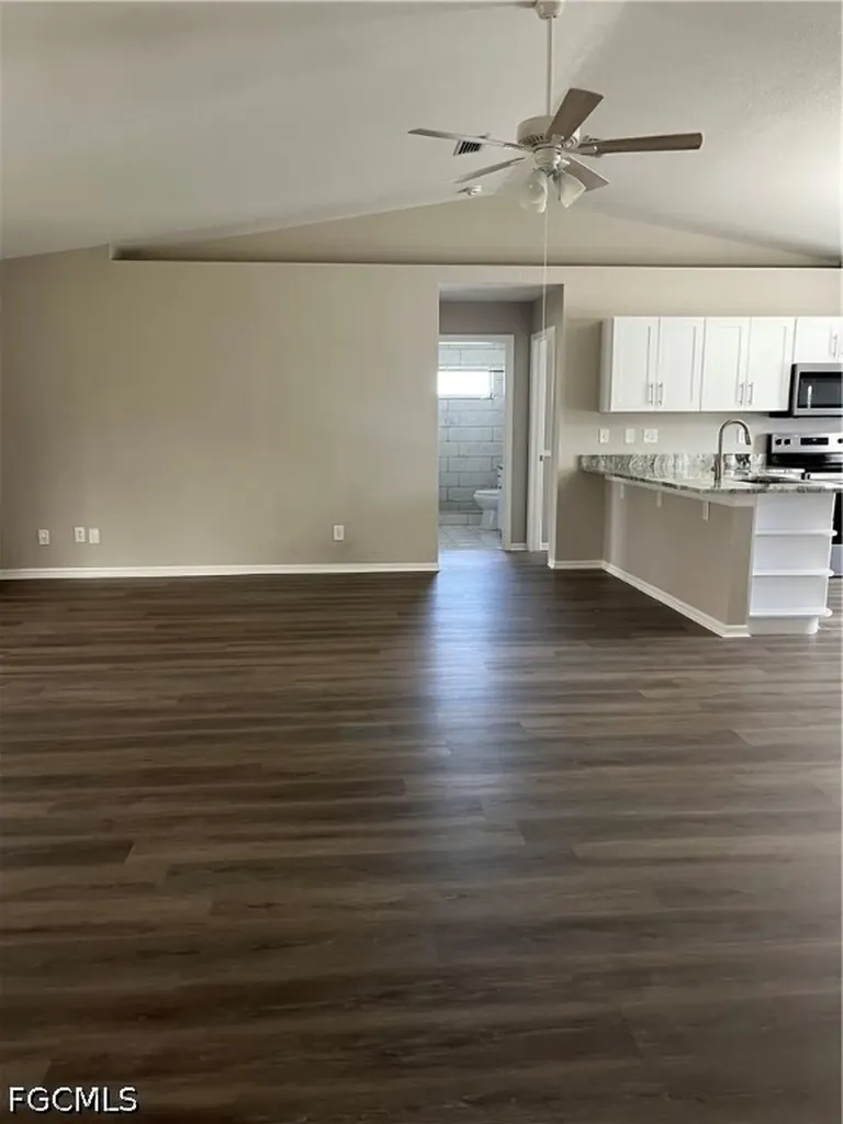 1923 NE 4th Terrace Cape Coral FL 33909-2718