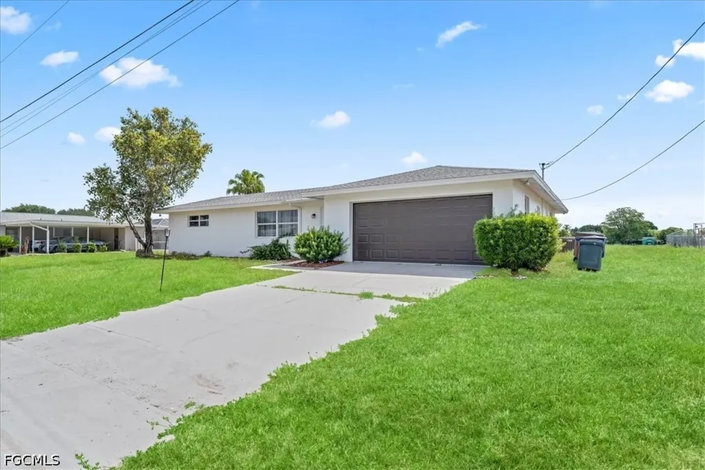 14 Richmond Avenue N Lehigh Acres FL 33936