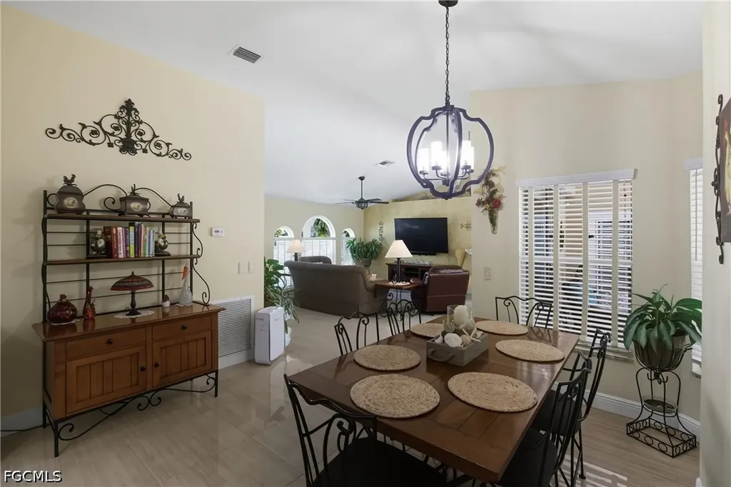 3325 SW 26th Place Cape Coral FL 33914