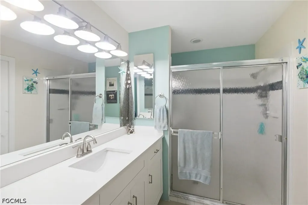3325 SW 26th Place Cape Coral FL 33914