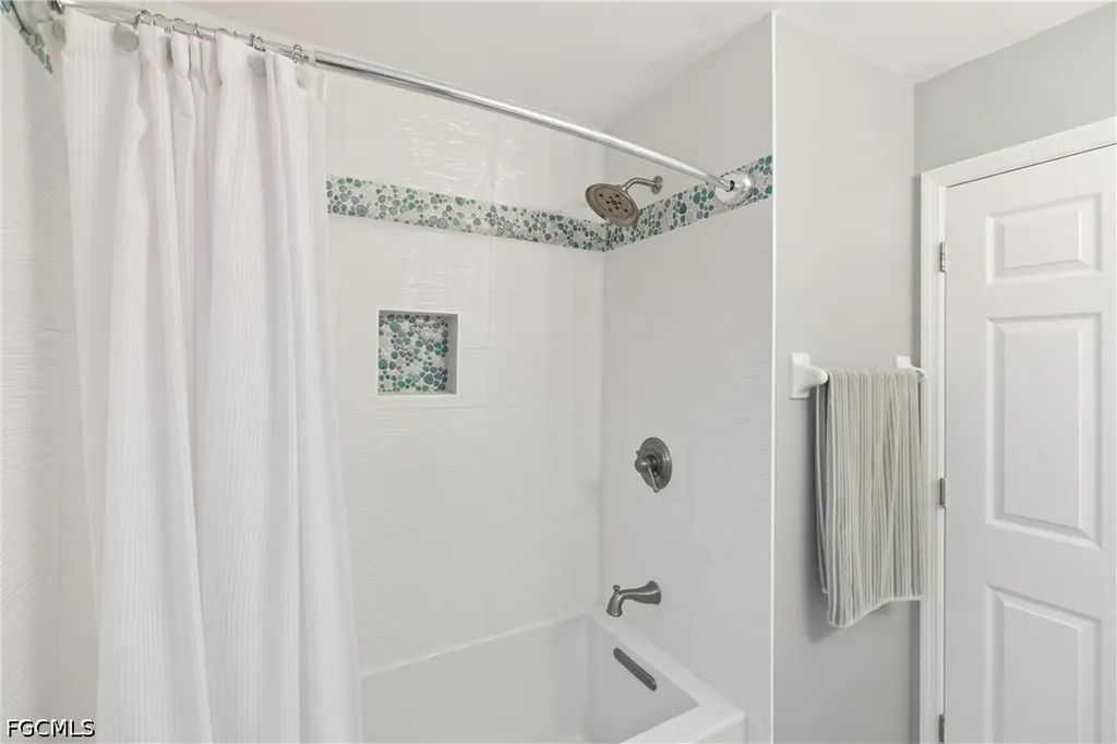 3325 SW 26th Place Cape Coral FL 33914