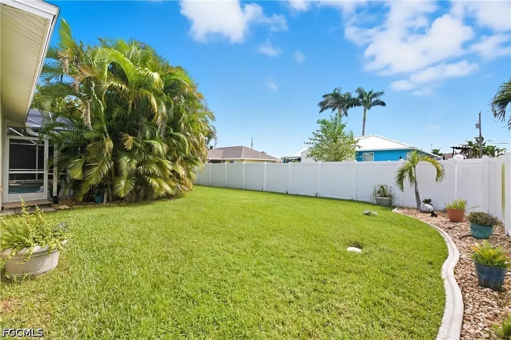 3325 SW 26th Place Cape Coral FL 33914