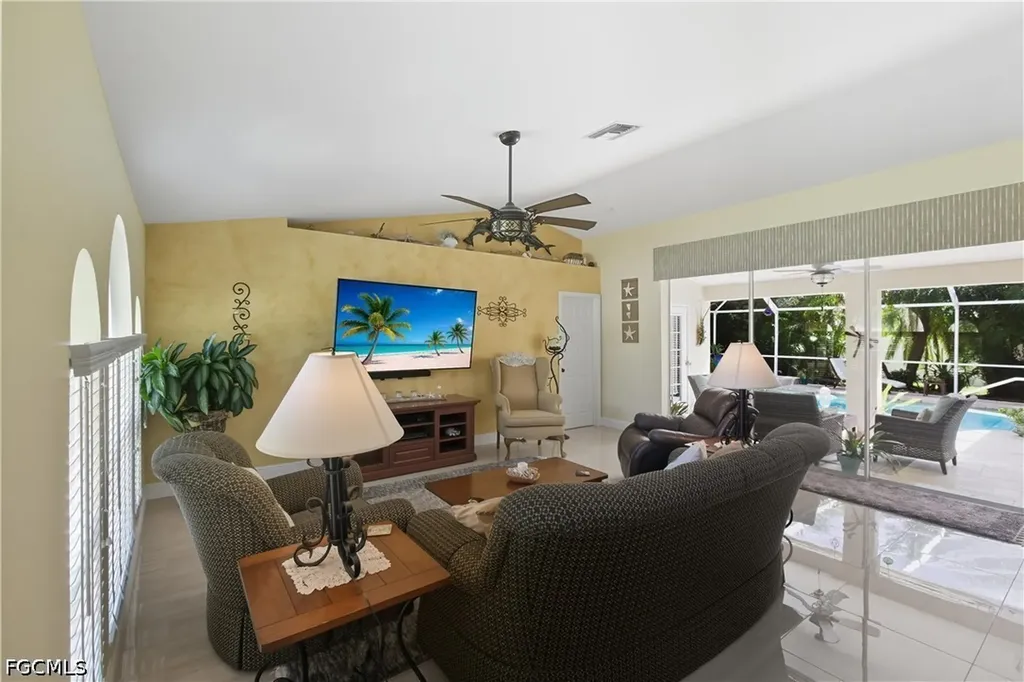 3325 SW 26th Place Cape Coral FL 33914