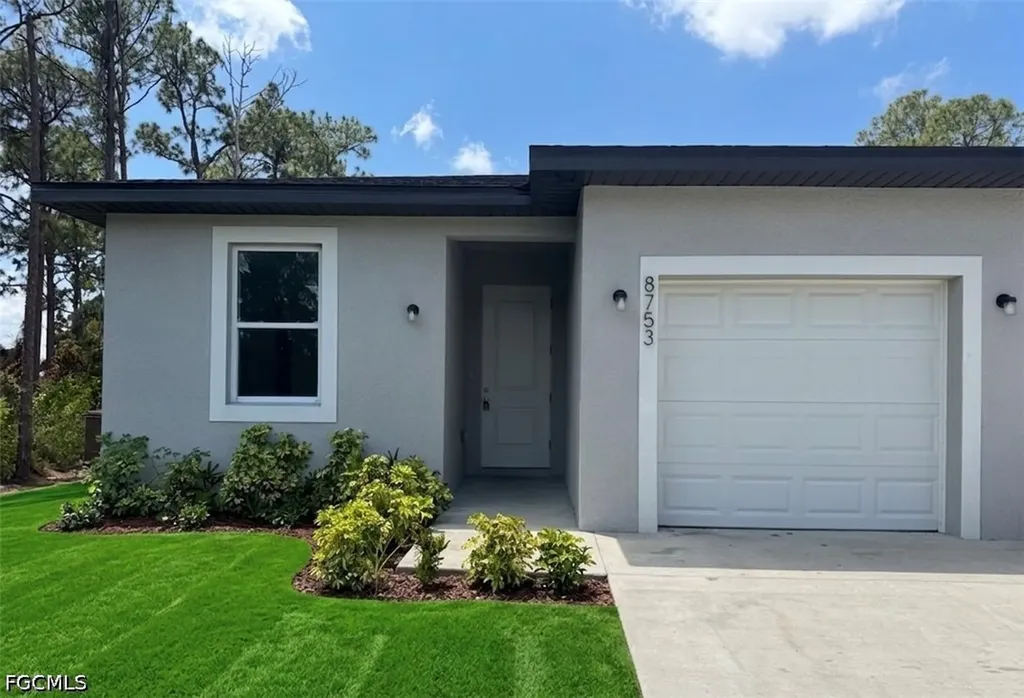 8753 Buckingham Road Fort Myers FL 33905