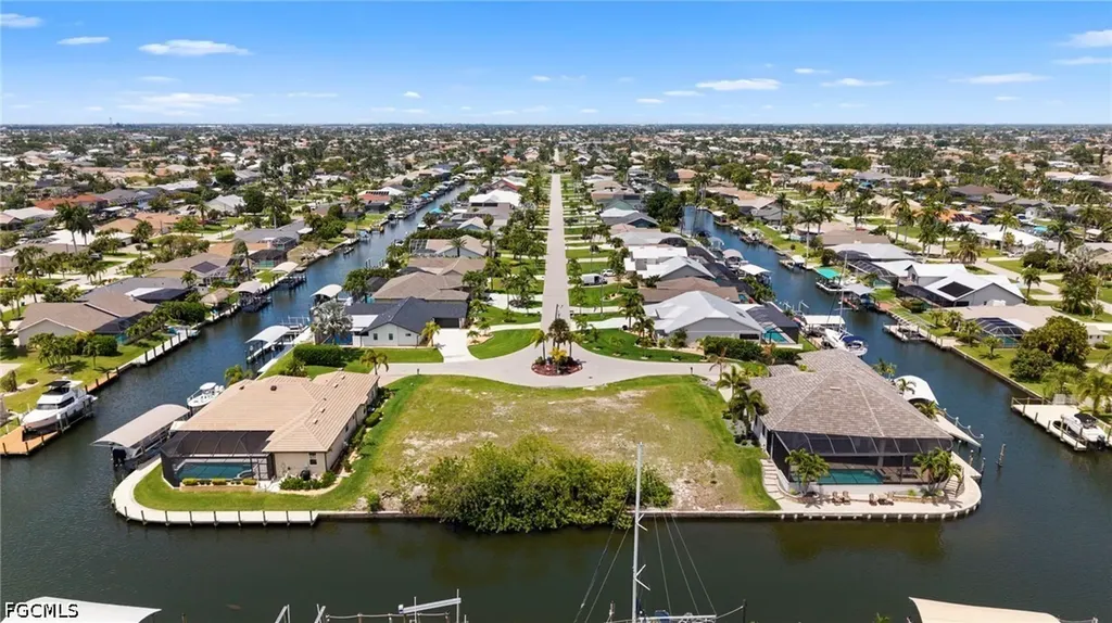 5347 SW 11th Avenue Cape Coral FL 33914