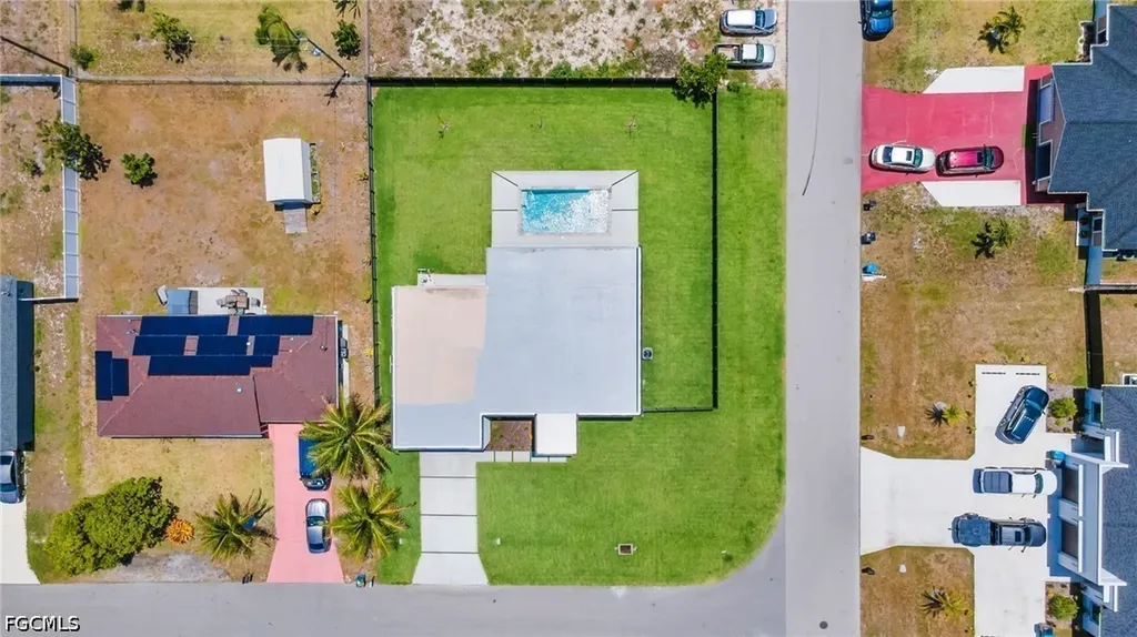 818 NE 10th Street Cape Coral FL 33909