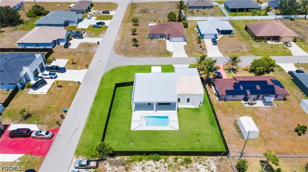 818 NE 10th Street Cape Coral FL 33909