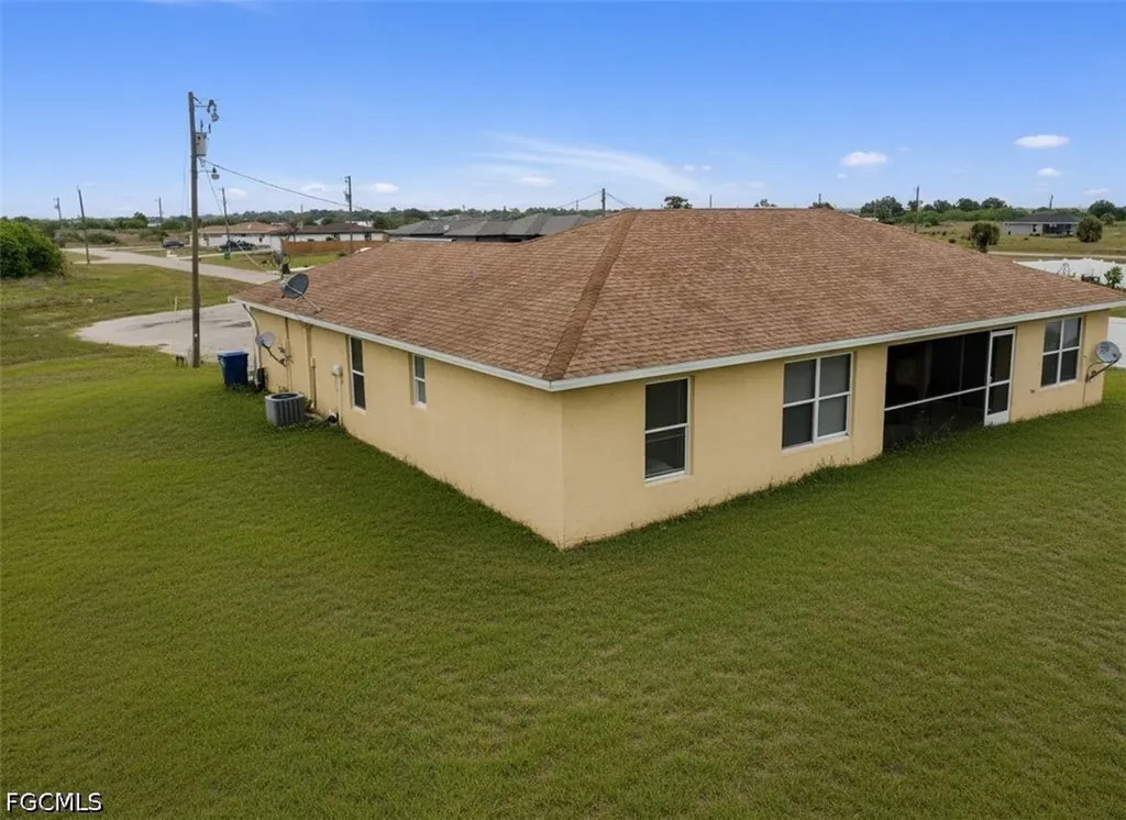 7018 Pilgrim Court Labelle FL 33935