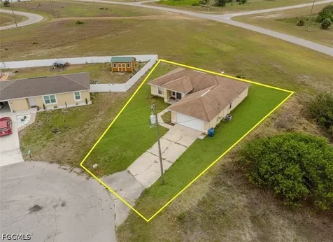 7018 Pilgrim Court Labelle FL 33935