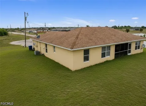 7018 Pilgrim Court Labelle FL 33935