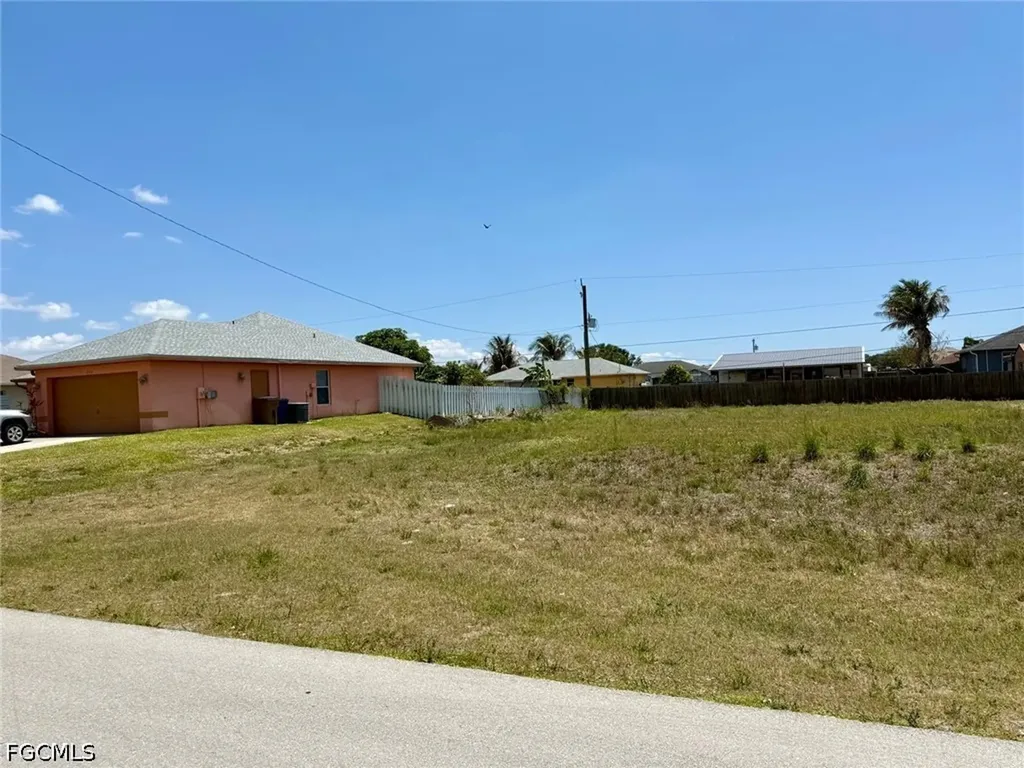 4517 7th Street W Lehigh Acres FL 33971