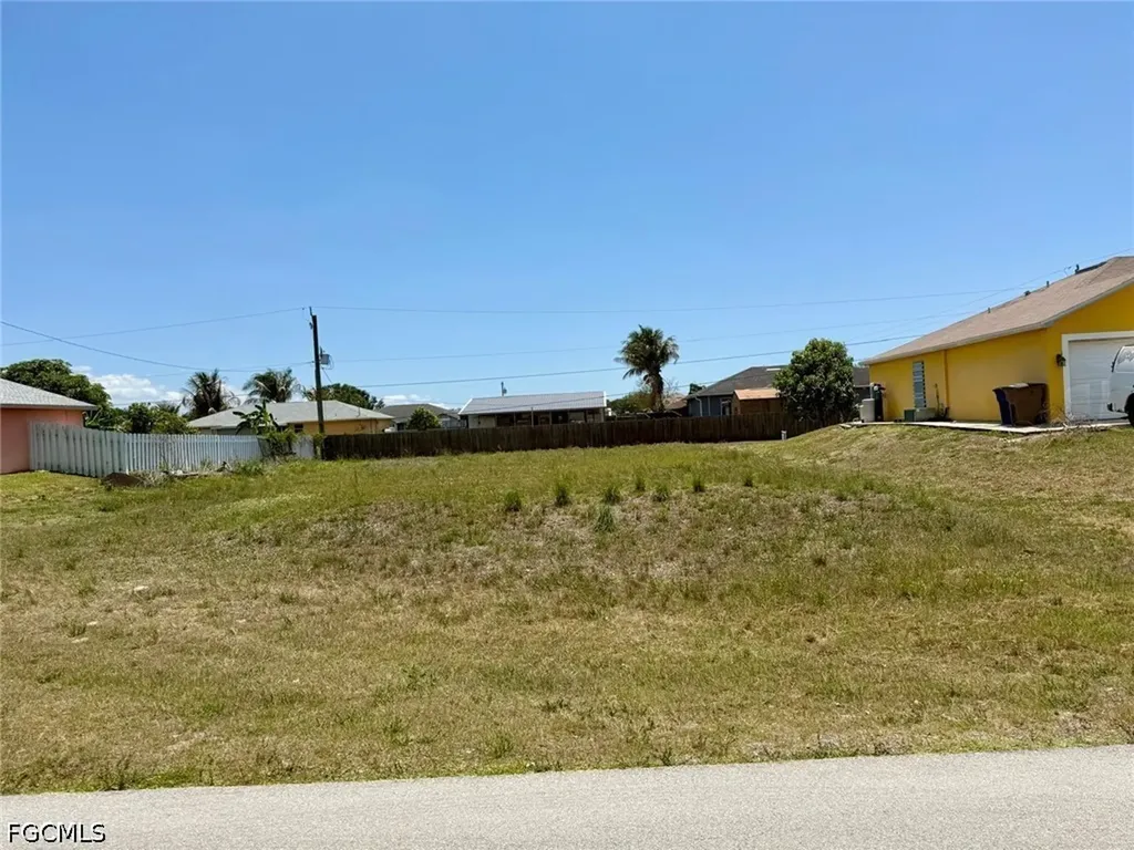 4517 7th Street W Lehigh Acres FL 33971