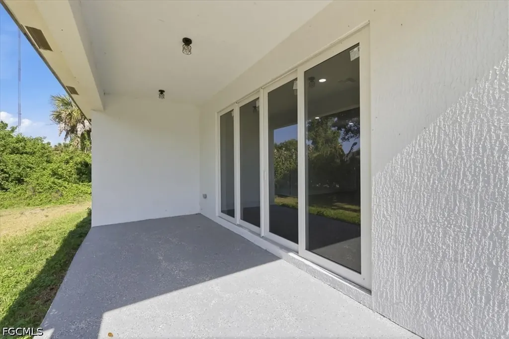 136 Lomas Road Rotonda West FL 33947