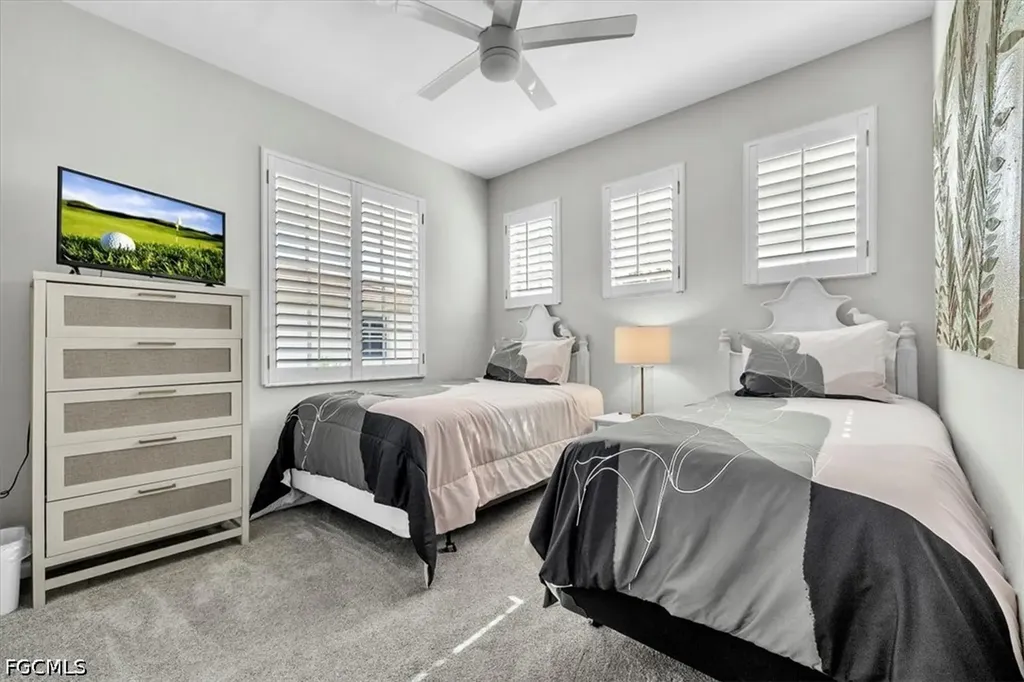 3000 Meandering Way Fort Myers FL 33905