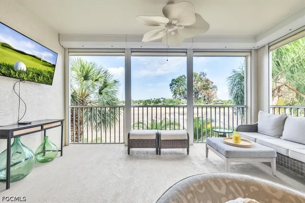 3000 Meandering Way Fort Myers FL 33905