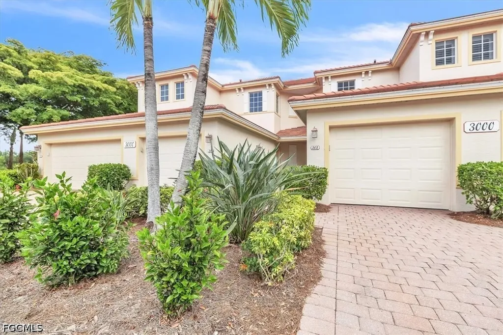 3000 Meandering Way Fort Myers FL 33905