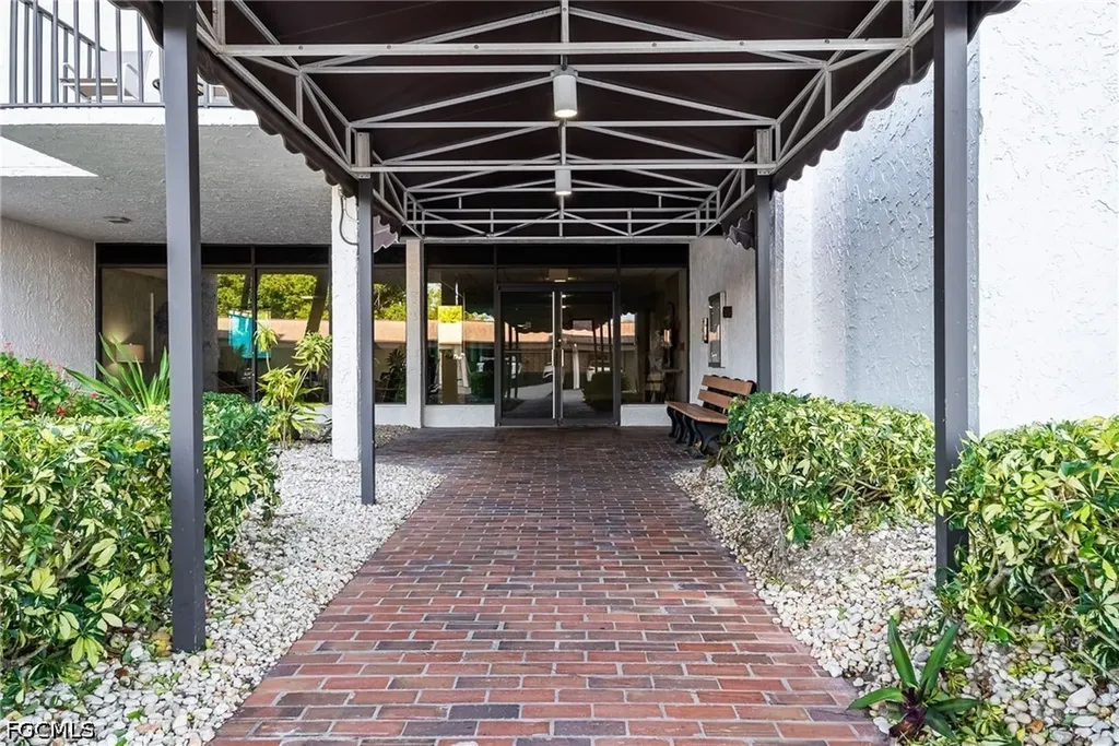 3490 N Key Drive North Fort Myers FL 33903