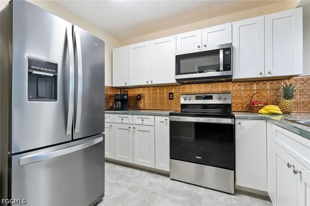 3490 N Key Drive North Fort Myers FL 33903